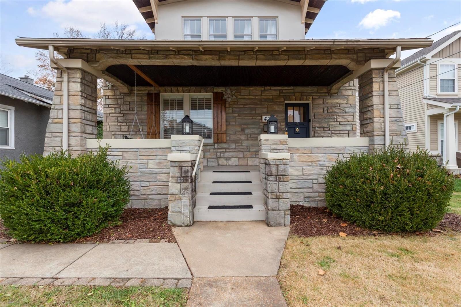Property Photo:  471 S Clay Avenue  MO 63122 