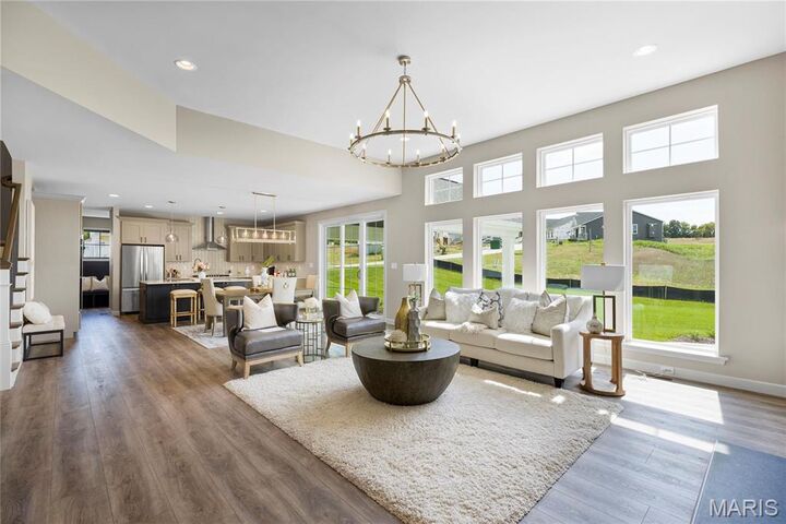 Property Photo:  1 Parkview Ii-E5harvest Herit  MO 63385 