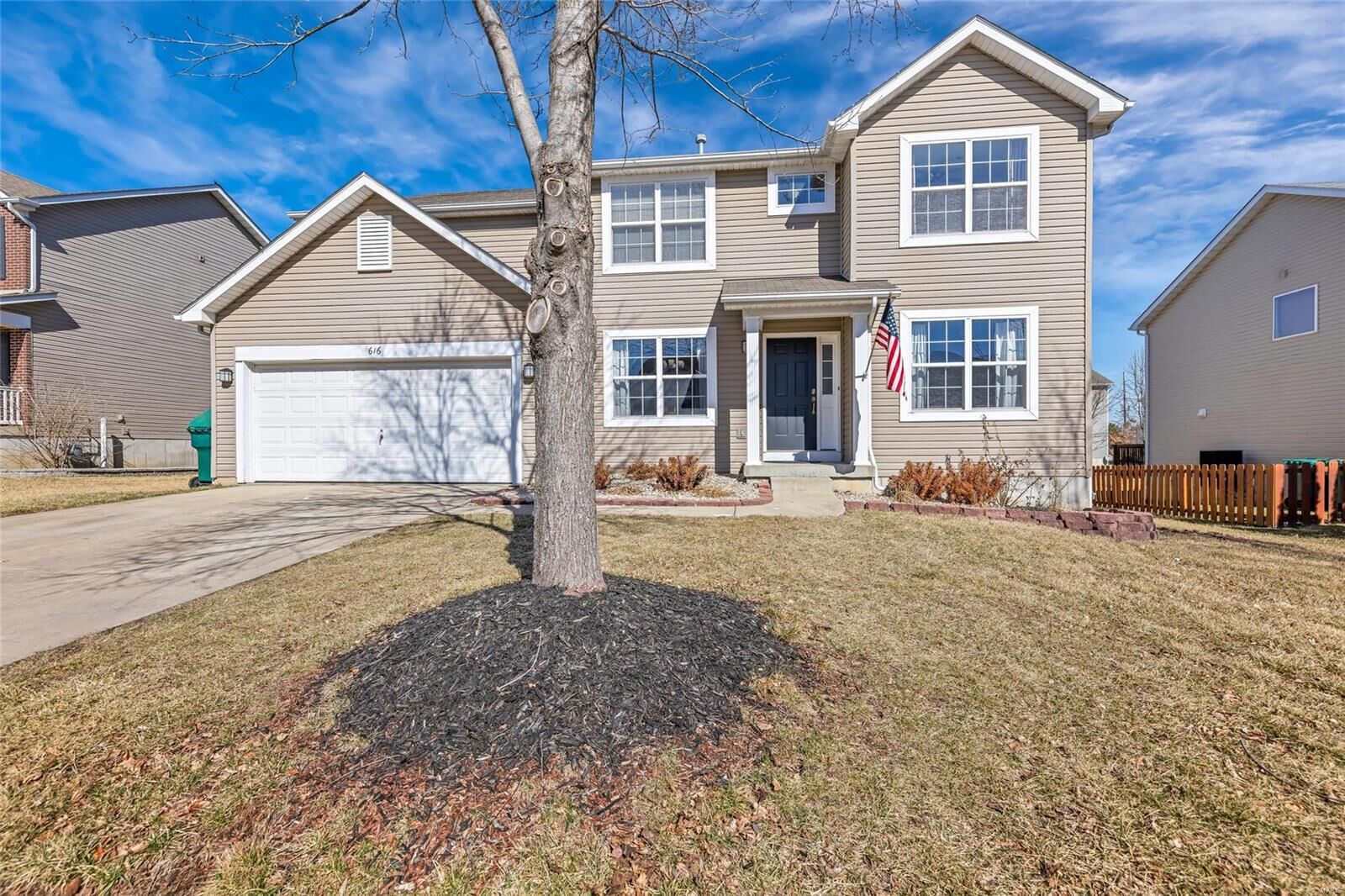 Property Photo:  616 Heritage Crest Court  IL 62269 