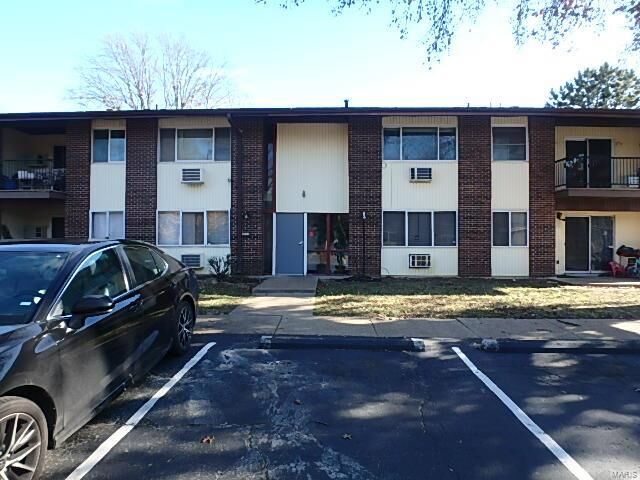 Property Photo:  7571 Hazelcrest Drive F  MO 63042 