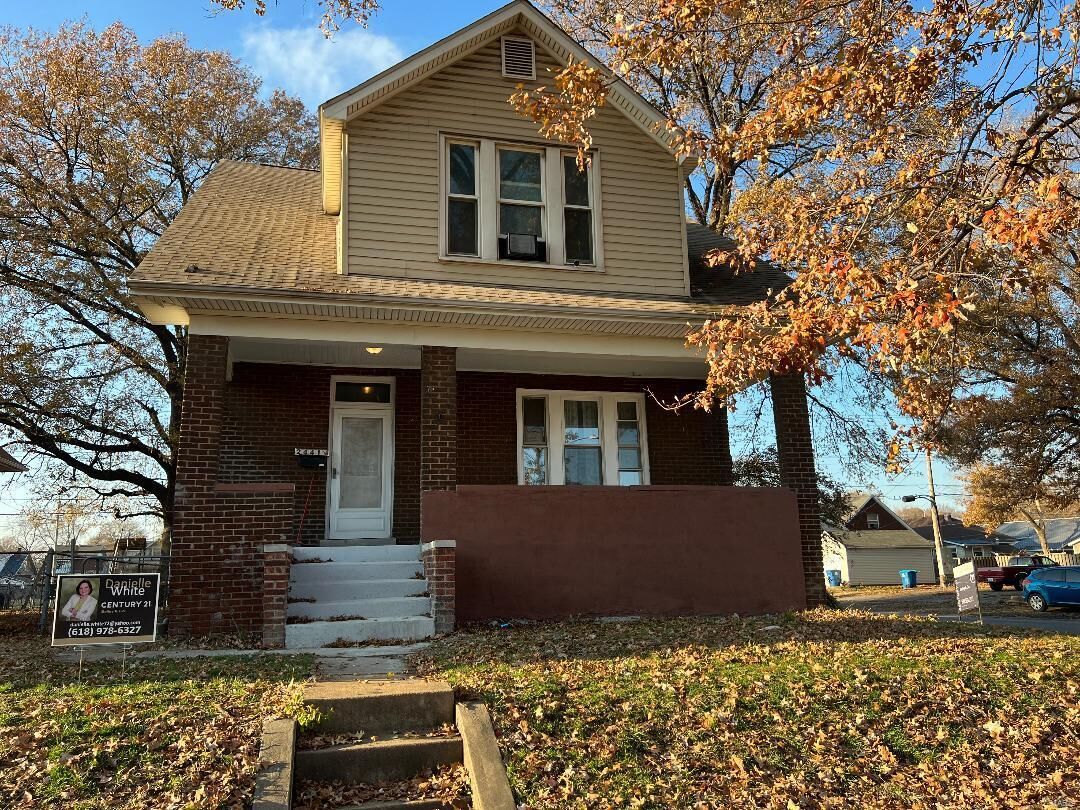 Property Photo: 2441 Iowa IL 62040