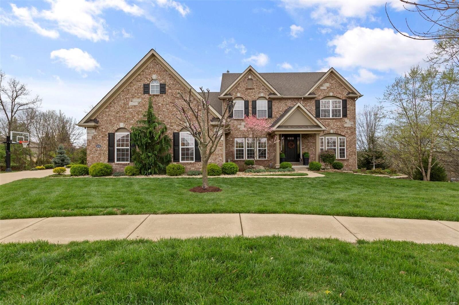 Property Photo: 1214 Shadow Bend Drive MO 63026