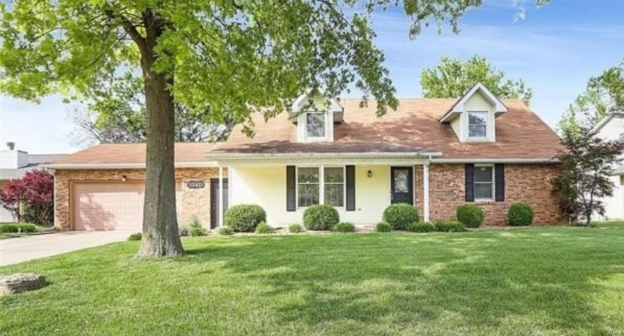 Property Photo:  1342 Chancellor Drive  IL 62025 