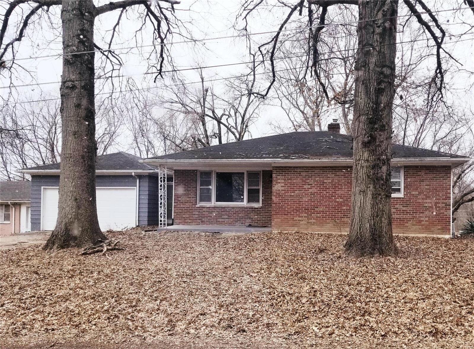 Property Photo:  21 Highwood Court  IL 62223 