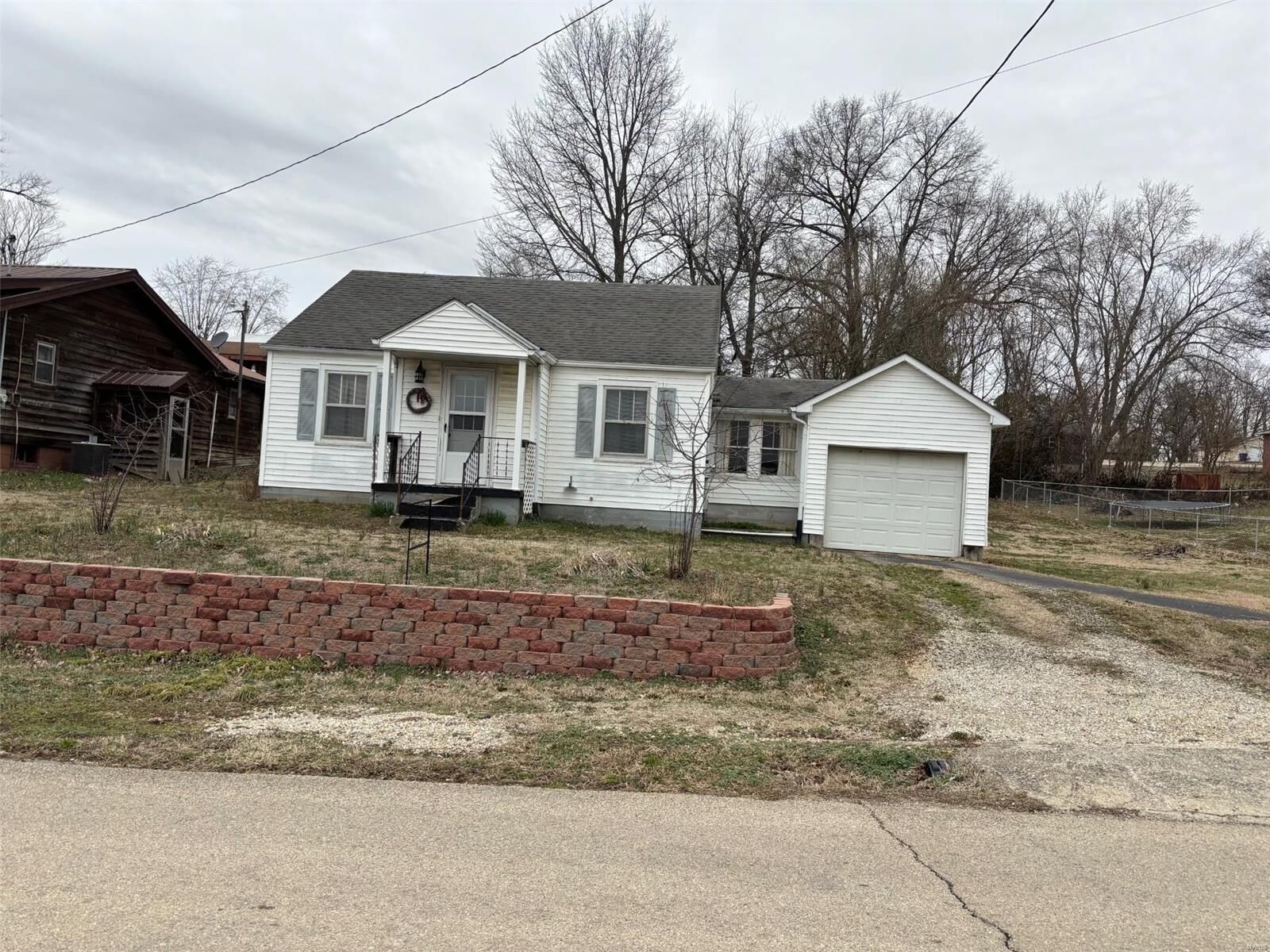 Property Photo:  705 Crown Street  MO 63764 
