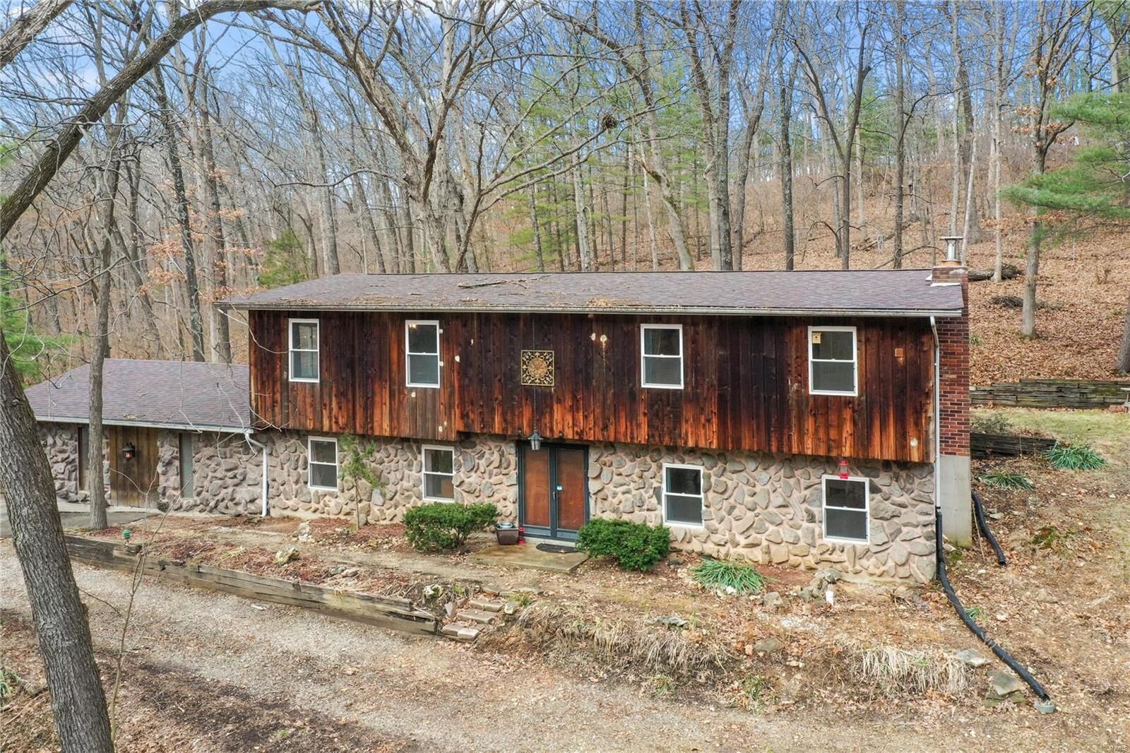 Property Photo: 19 Rainbow Trail MO 63010