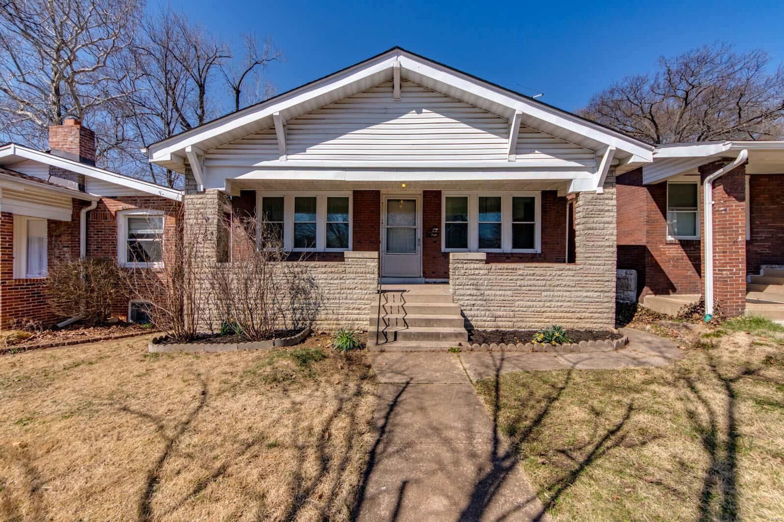 Property Photo:  1921 Forest Avenue  MO 63139