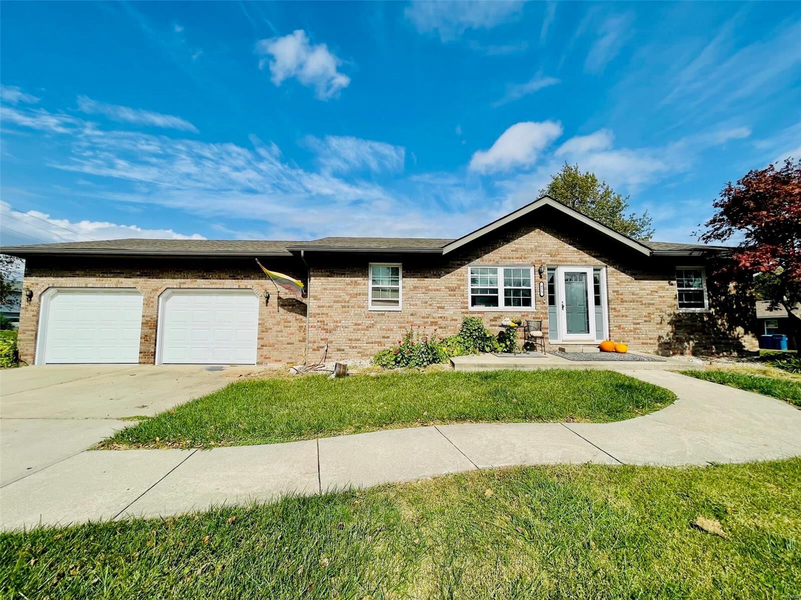 Property Photo: 425 Ackerman Avenue IL 62294