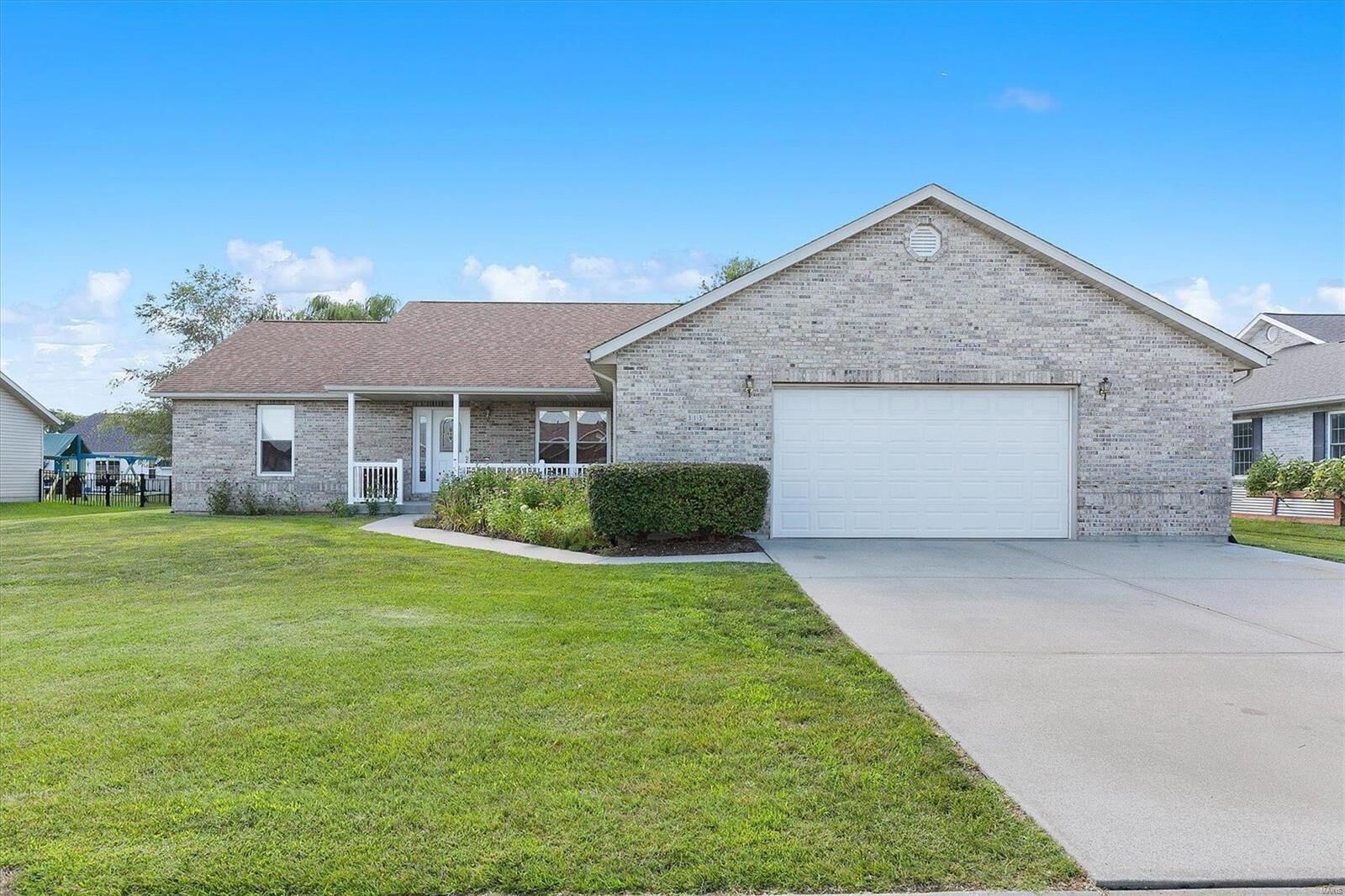 Property Photo: 313 Torrington Lane IL 62243