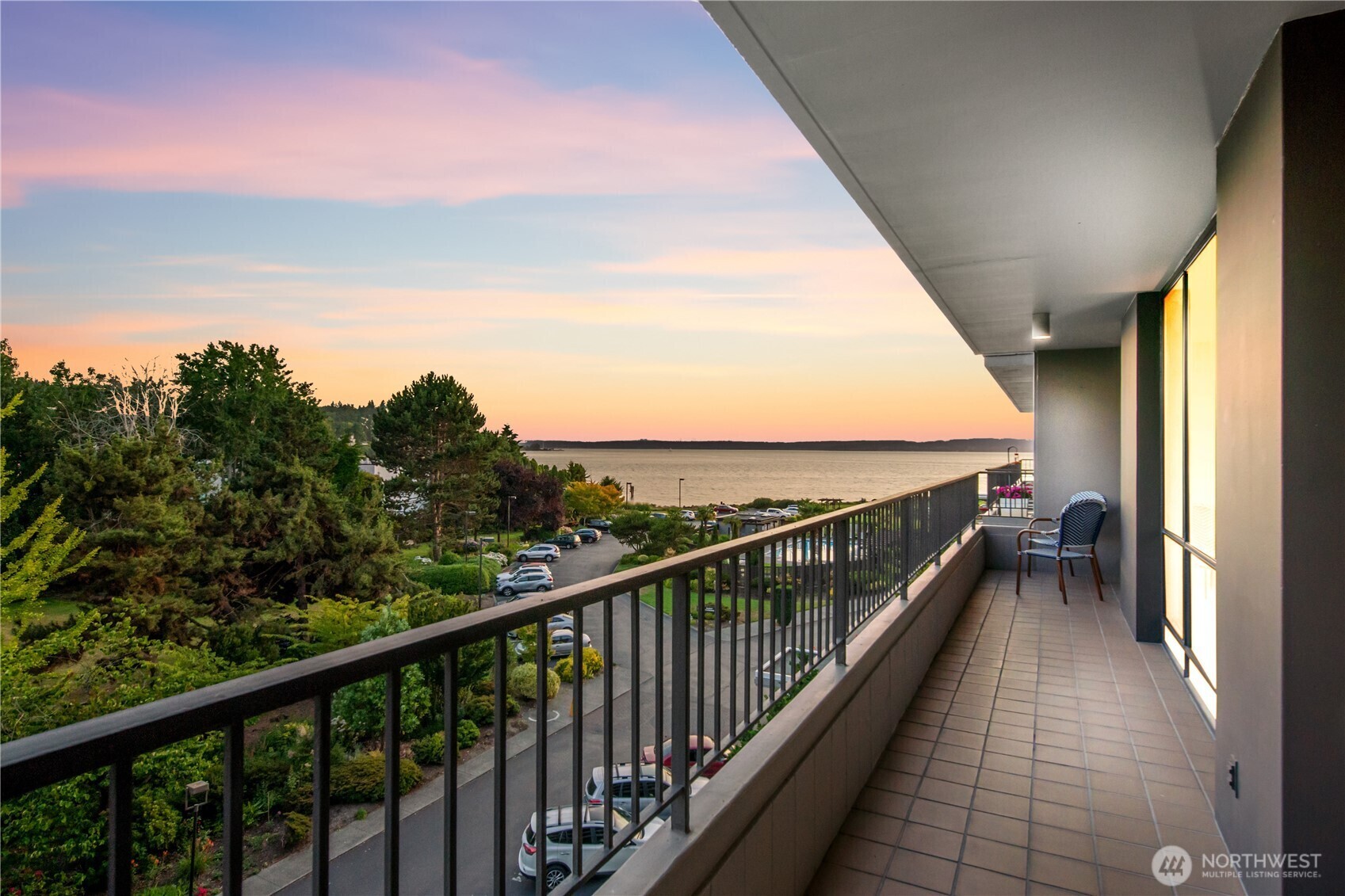 Property Photo: 6535 Seaview Avenue NW 510B WA 98117