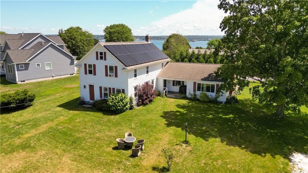 Property Photo:  20 Borden Farm Road  RI 02871 