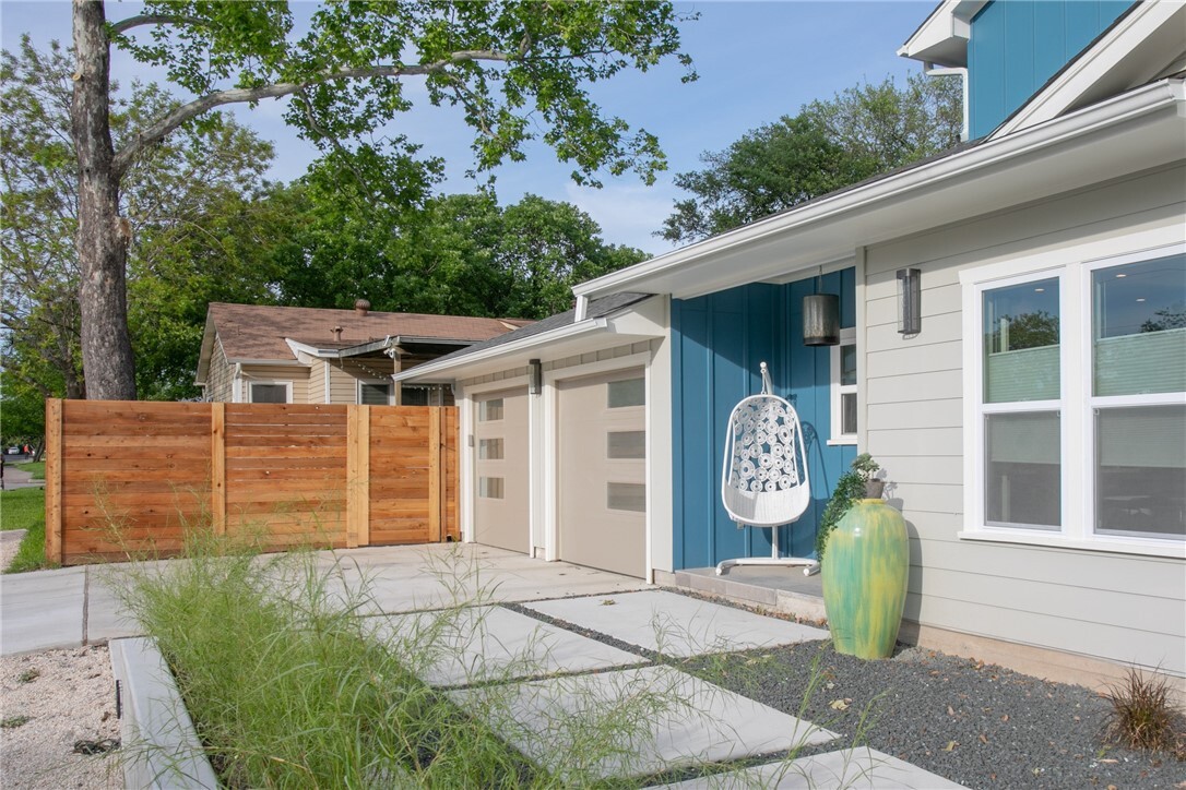 Property Photo: 6613 Woodrow Avenue TX 78757