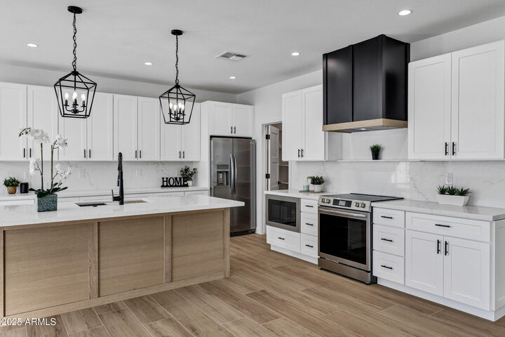 Property Photo:  4846 E Downing Circle  AZ 85205 