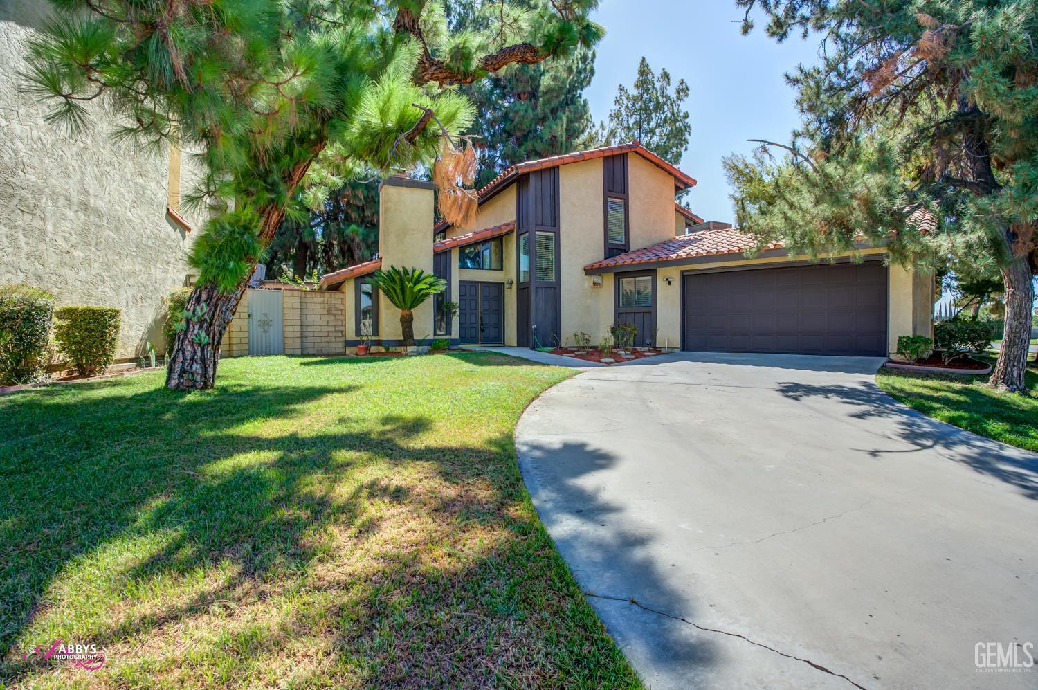 Property Photo:  4132 Pinewood Lake Drive  CA 93309 