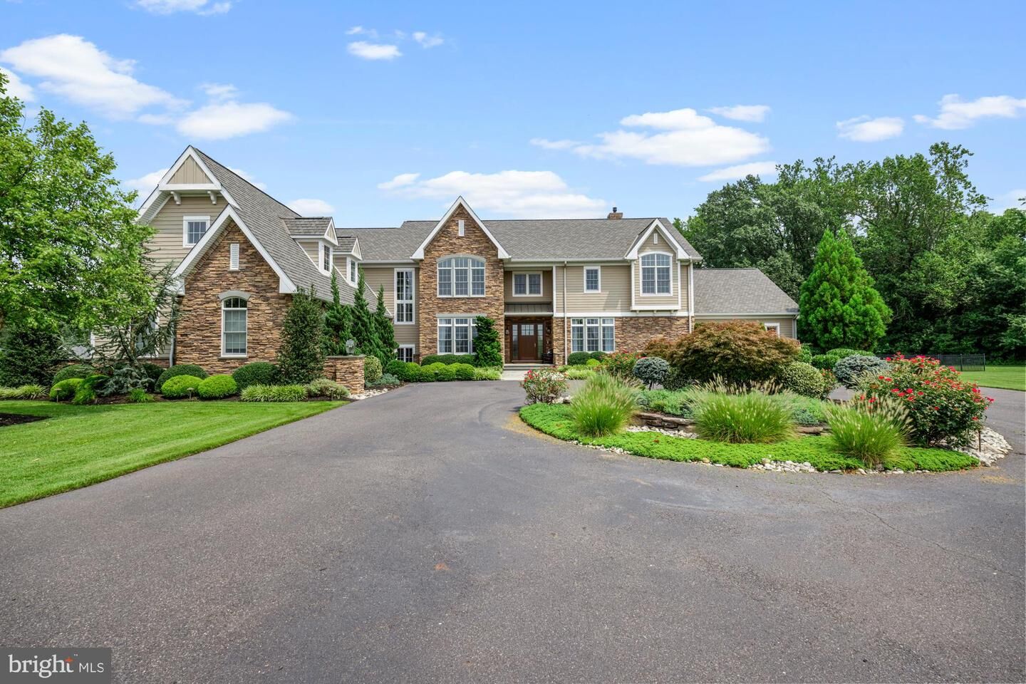 Property Photo: 6 Meyers Creek Court NJ 08080