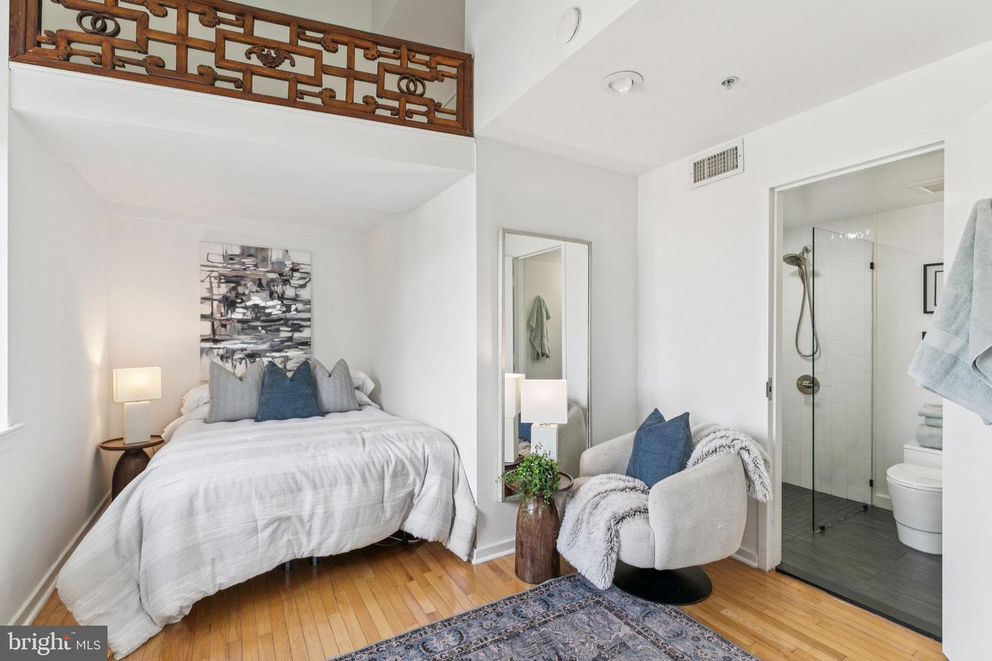 Property Photo:  200 Christian Street 32  PA 19147 