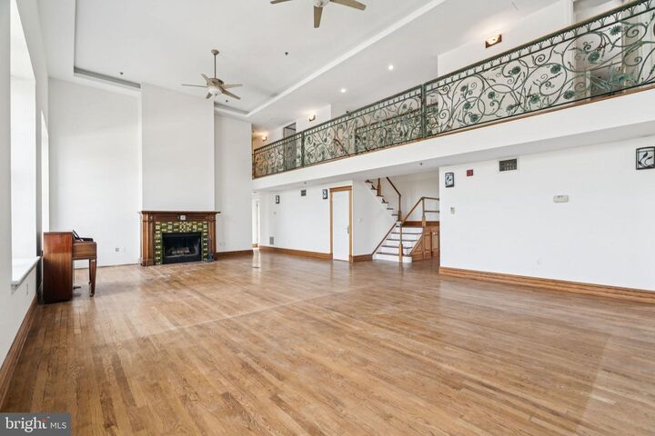 Property Photo: 314 Catharine Street 320 401 PA 19147