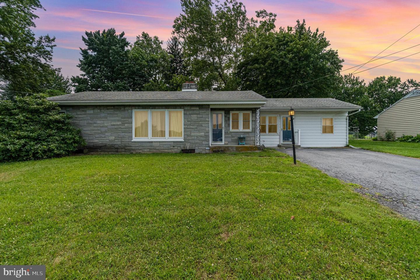1210 Forge Road  Carlisle PA 17013 photo