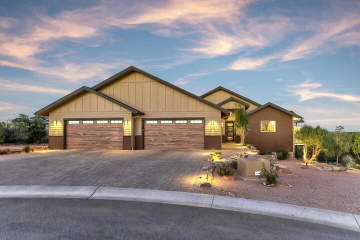 Property Photo:  1111 S Kinzer Court  AZ 85541