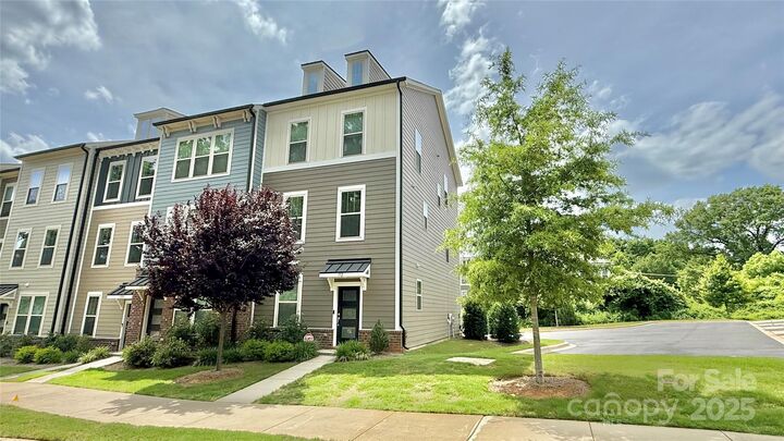 112 Judson Avenue  Charlotte NC 28208 photo