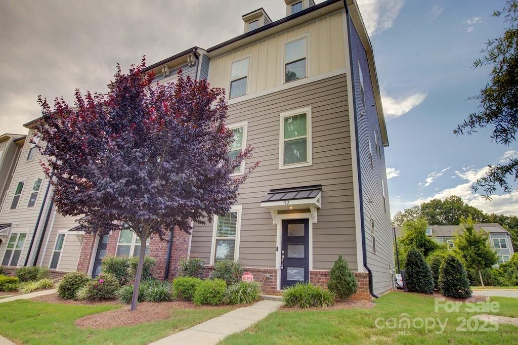 Property Photo: 112 Judson Avenue NC 28208