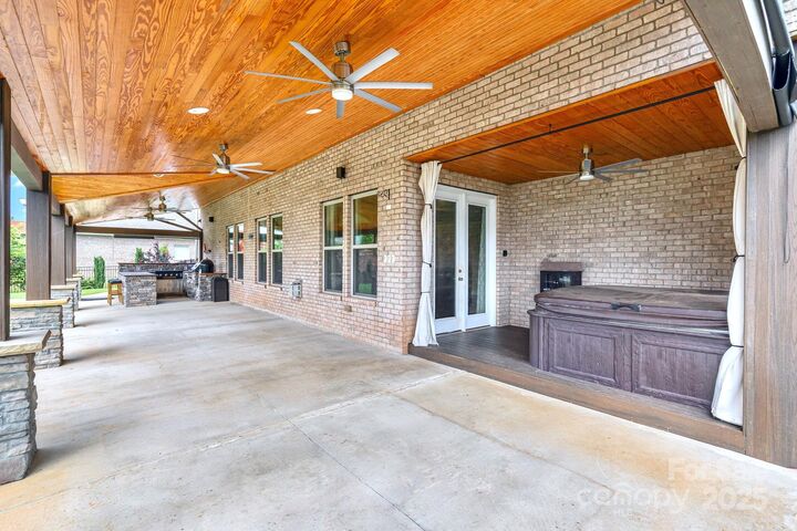 Property Photo:  4071 Thames Circle  SC 29715 