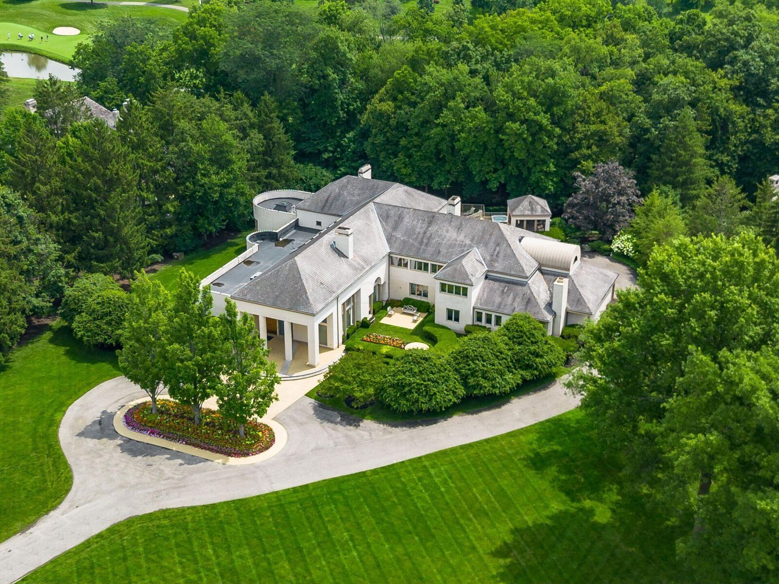 Property Photo:  8565 Dunsinane Drive  OH 43017 