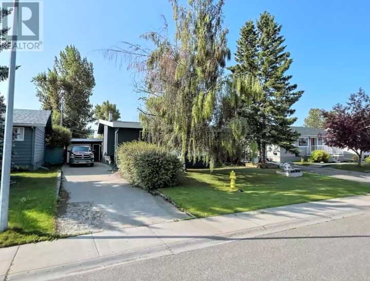 9523 113 Avenue  Fort St. John BC V1J 2X1 photo