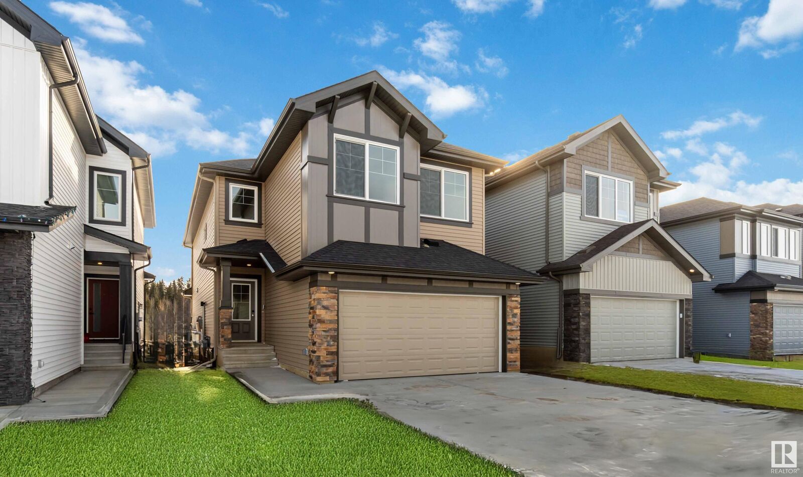 Property Photo:  24 Meadowbrook Way  AB T7X 0W2 