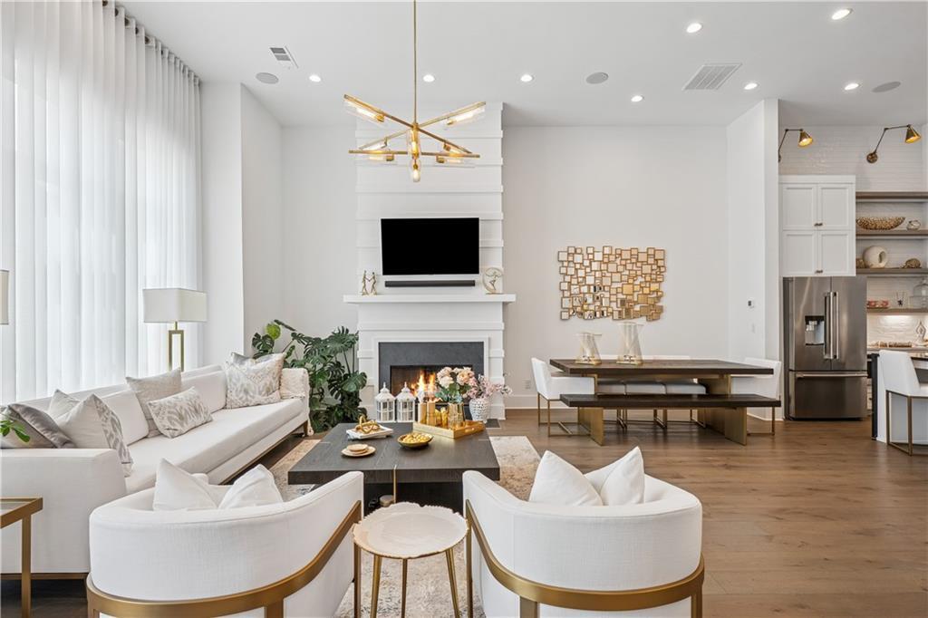 Property Photo: 6640 Avis Walk GA 30005