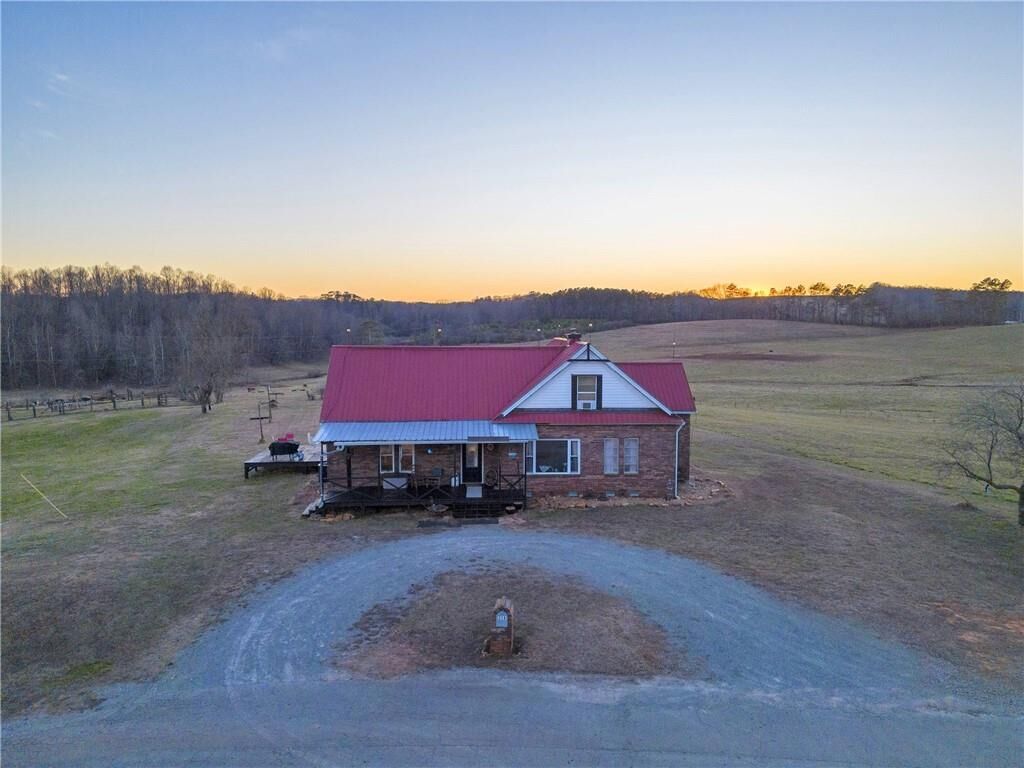 Property Photo:  358 Cagle Mill Road N  GA 30143 