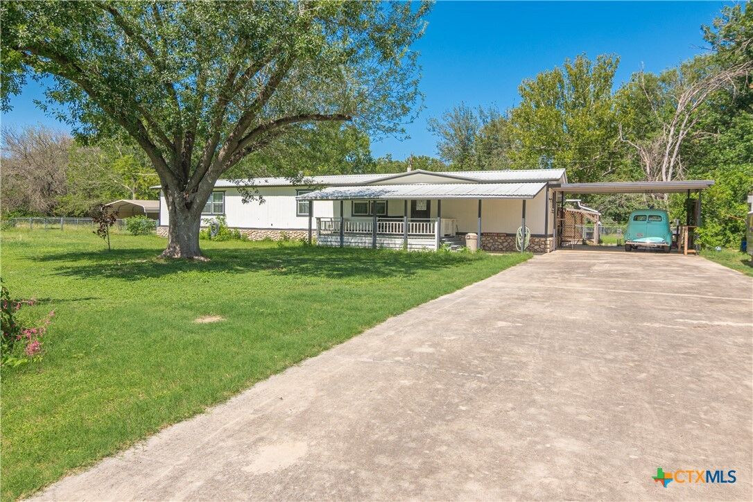 Property Photo: 375 Willow Drive TX 78123