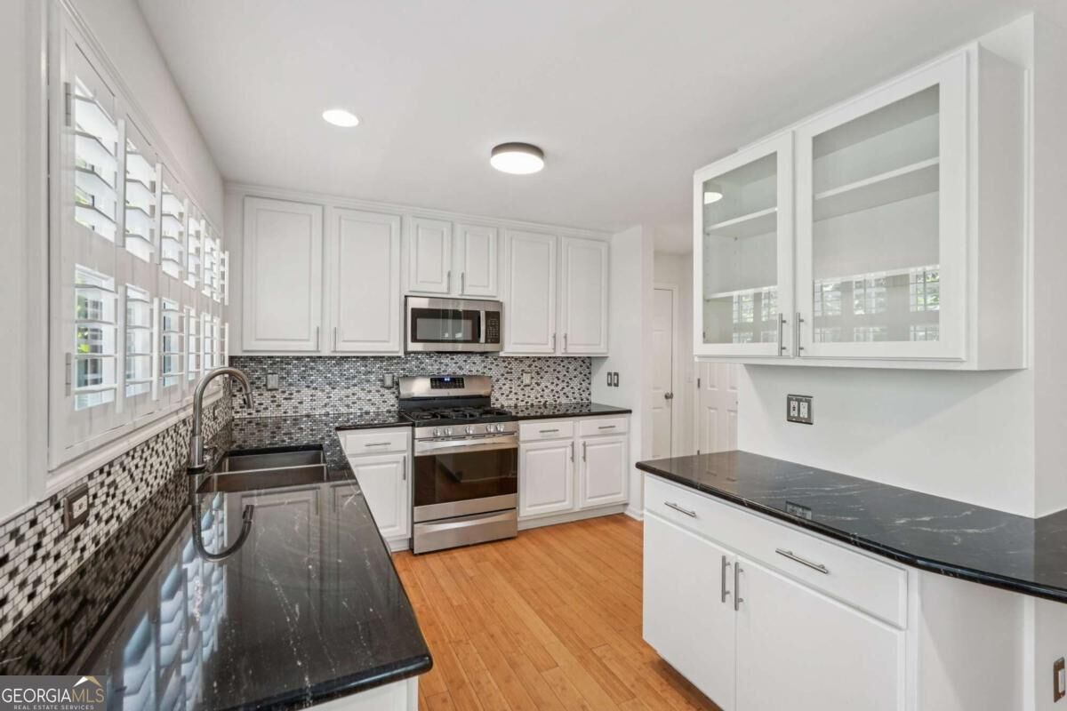 Property Photo: 7005 Walnut Mill Landing GA 30040