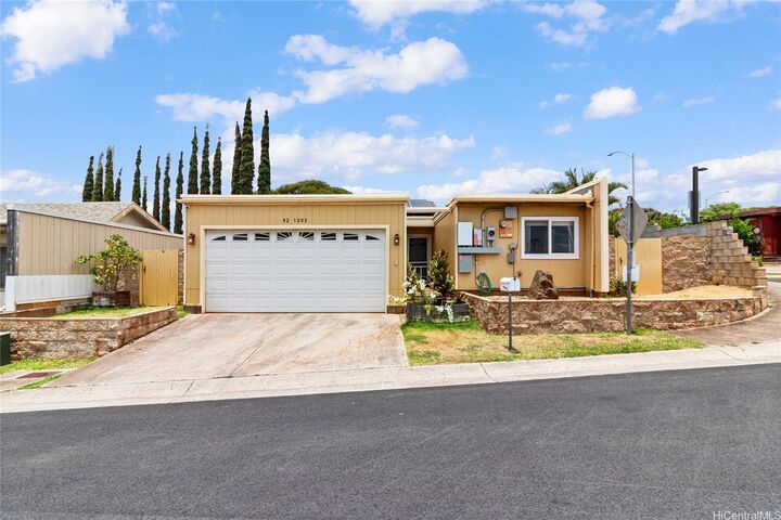 92-1203 Makamai Place  Kapolei HI 96707 photo