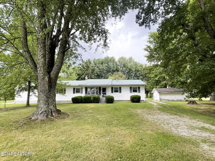 Property Photo:  125 Norrod Rd  TN 38574 