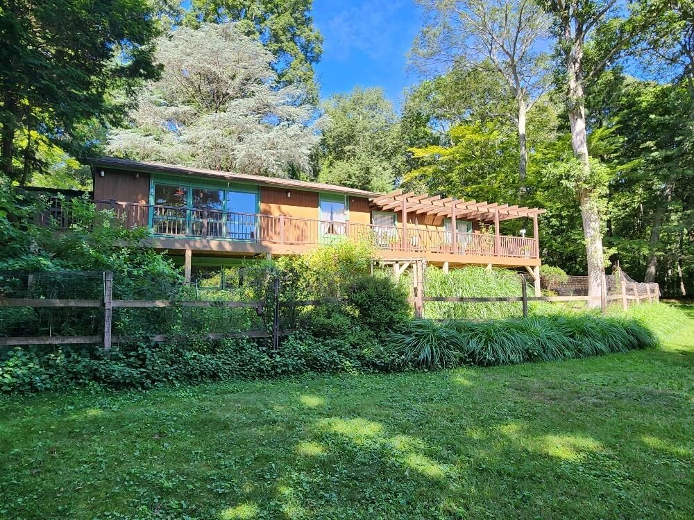 Property Photo:  21 W Bartlett Road  NY 11953 