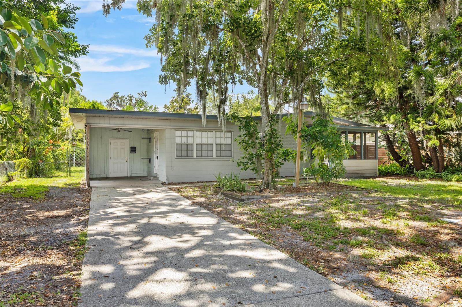 Property Photo:  3204 Indian Drive  FL 32812 