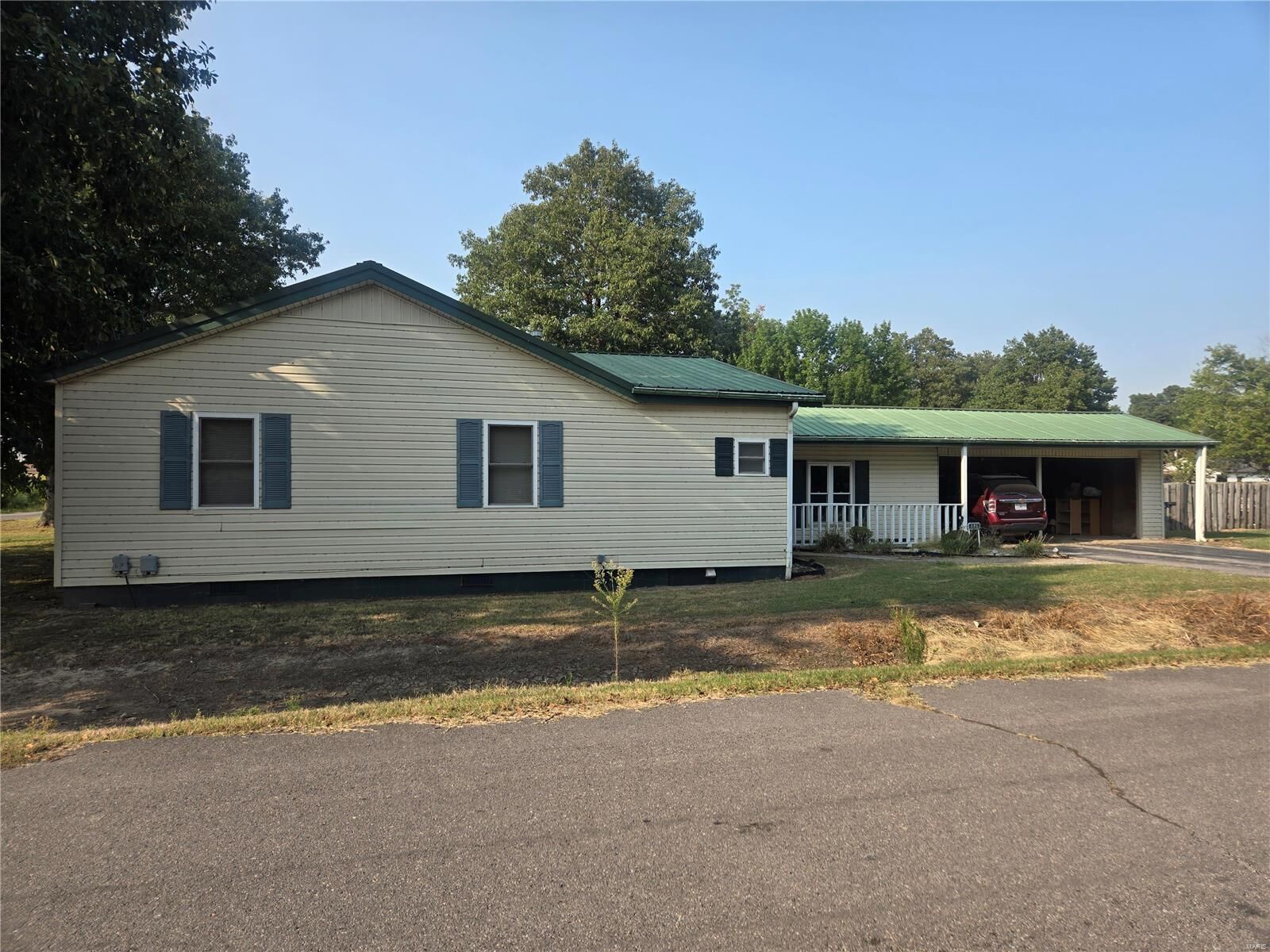 Property Photo: 408 Burnett Avenue MO 63874