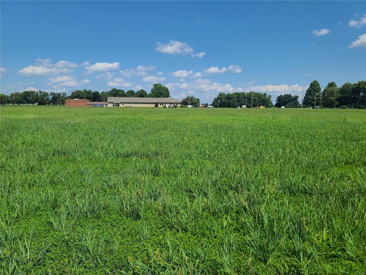 Property Photo:  1401 N Main St.  MO 63801 