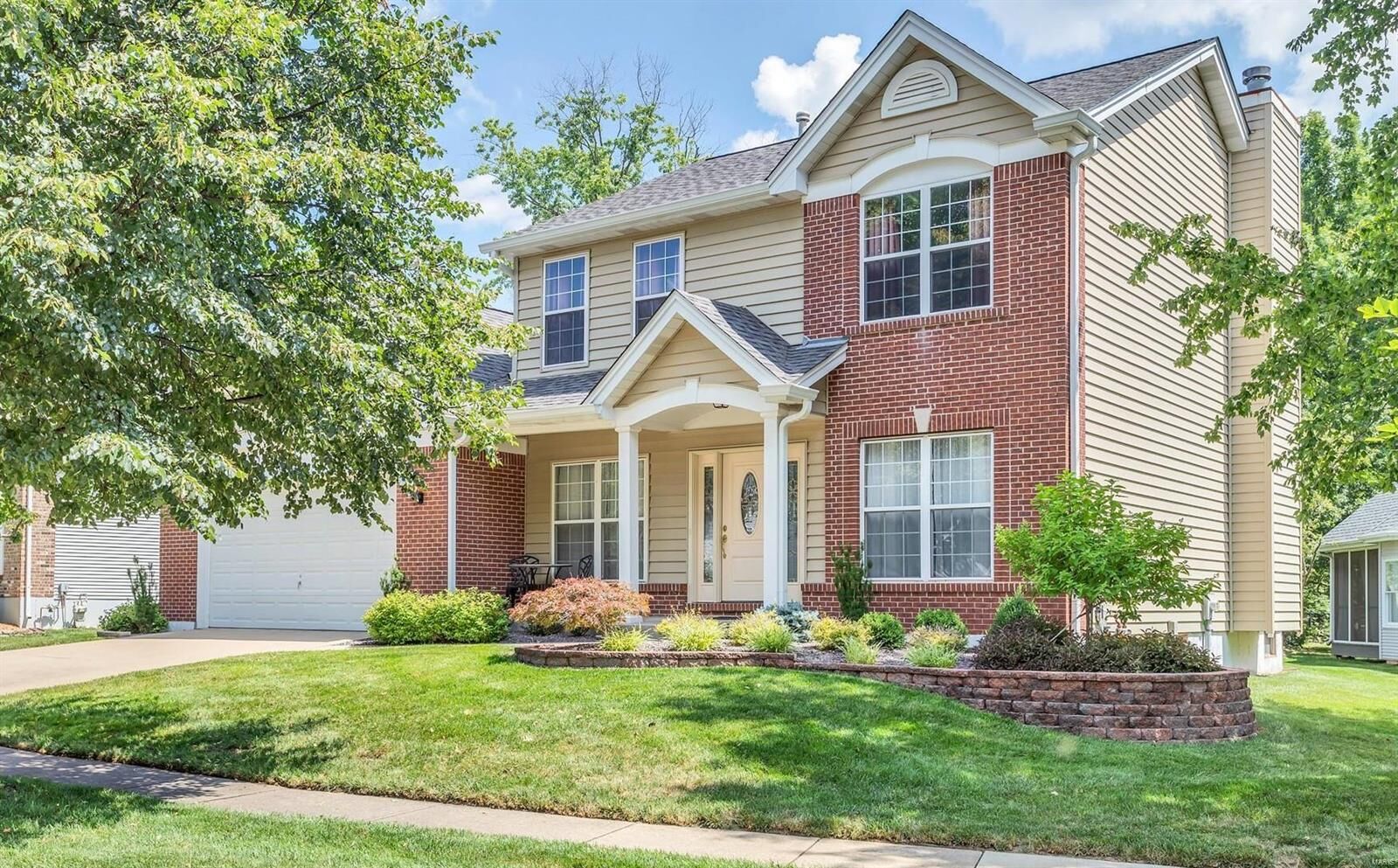 Property Photo: 314 Woodcliffe Place Drive MO 63005