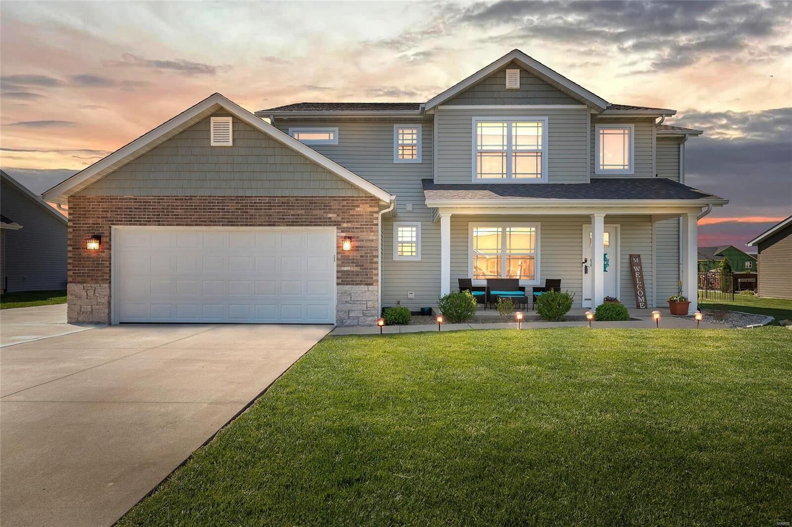 Property Photo: 714 Pheasant Run IL 62298