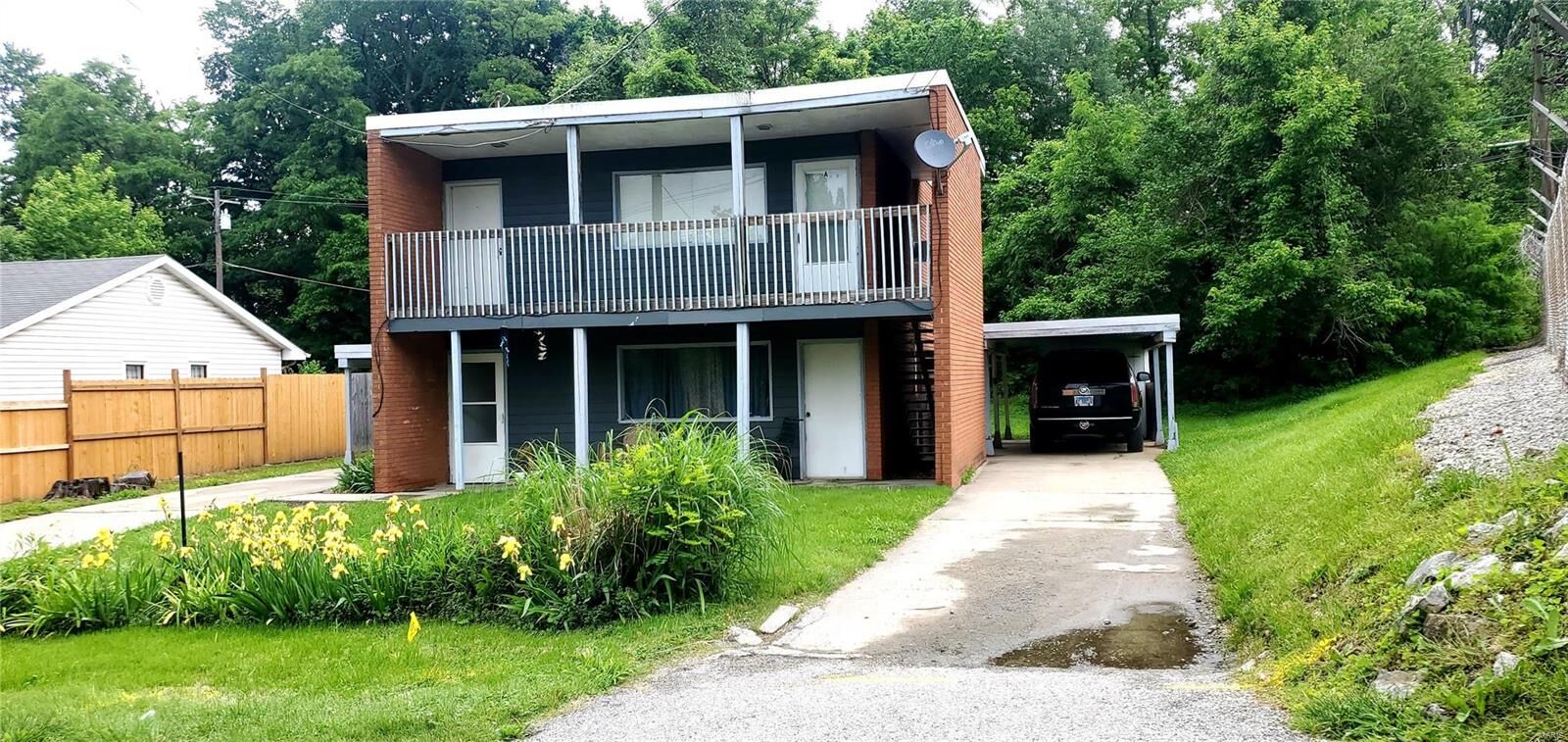 Property Photo:  129 Superior Drive  IL 62223 