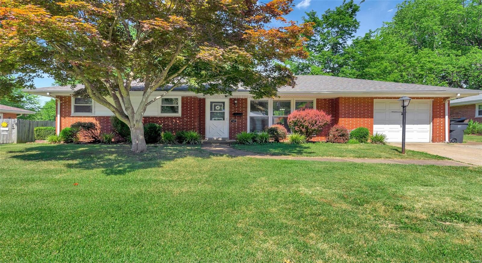 Property Photo:  205 Chevy Chase Drive  IL 62223 