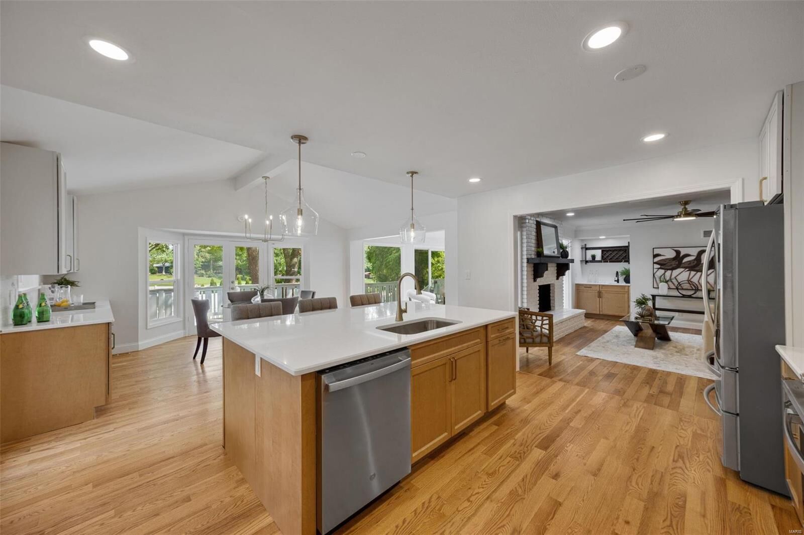 Property Photo:  184 Glen Cove Dr  MO 63017 