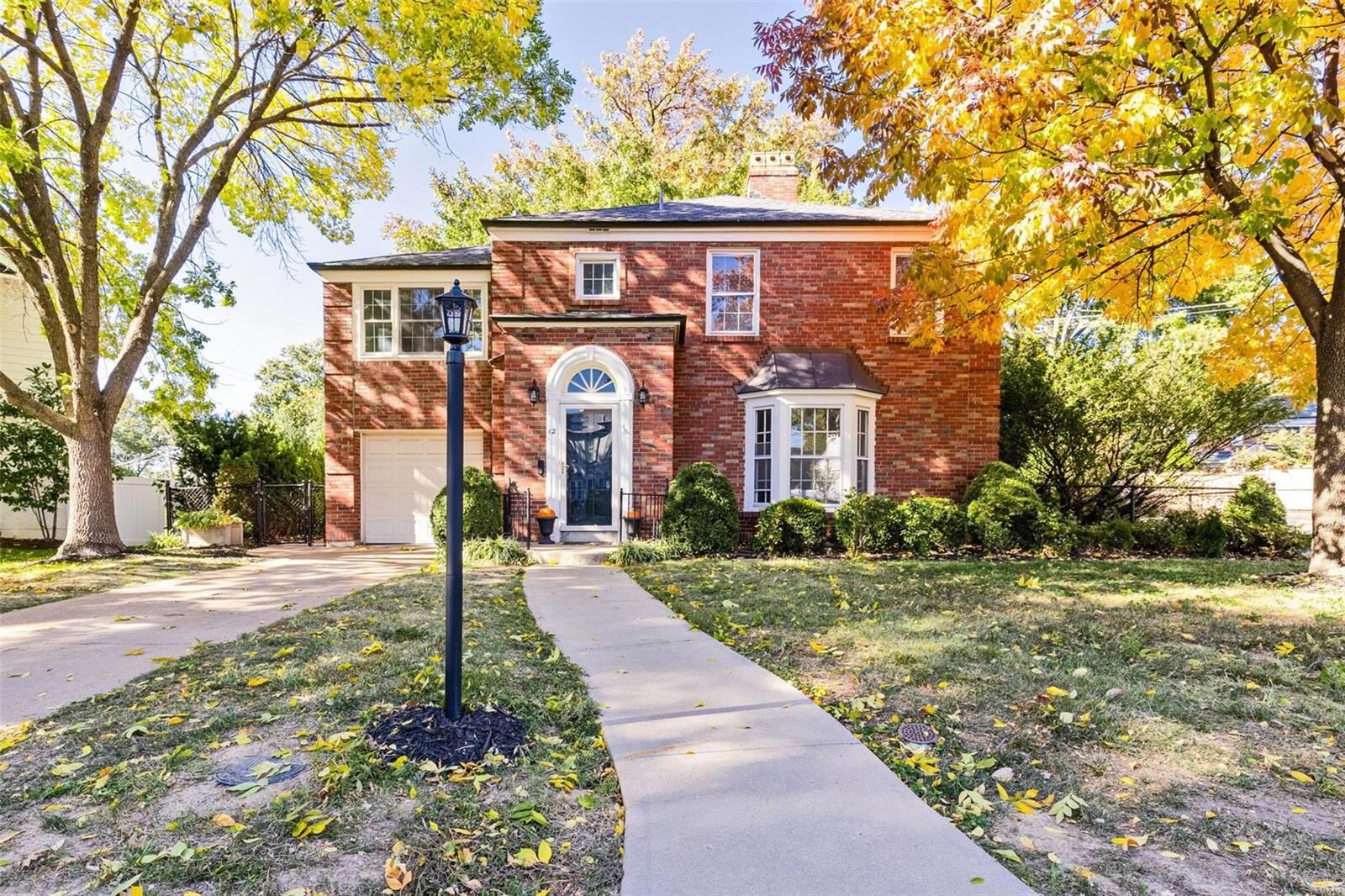 Property Photo:  12 Hanley Downs  MO 63117 