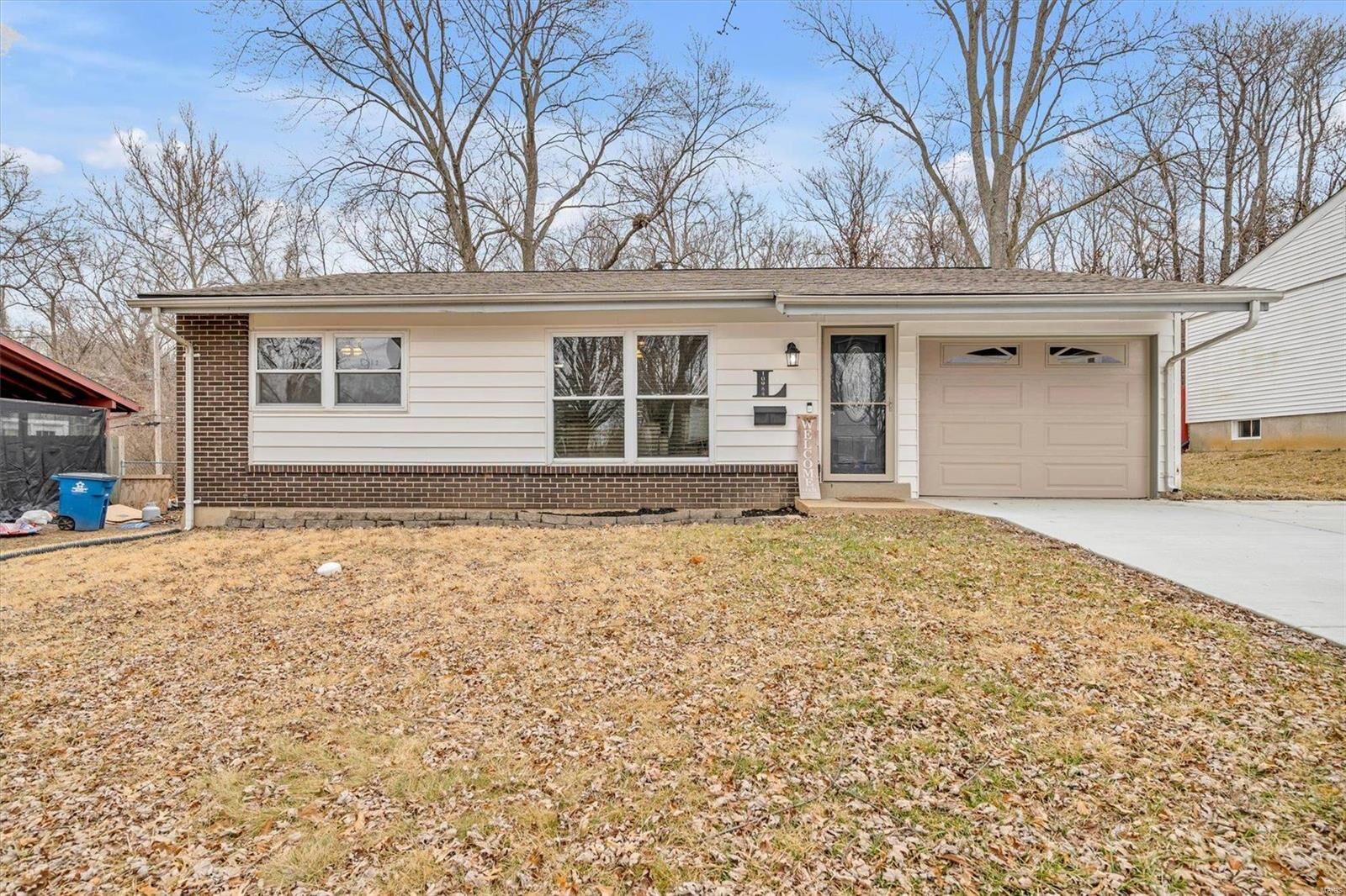 Property Photo:  10984 Warwickhall Drive  MO 63044 
