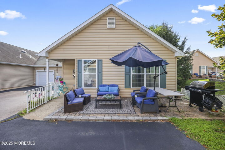 Property Photo: 20 Winkle Court NJ 08759