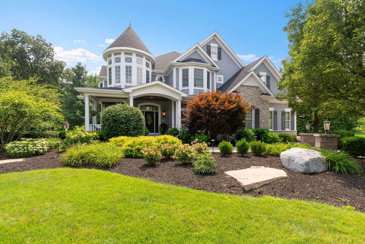 203 Wrenwood Circle  Elgin IL 60124 photo