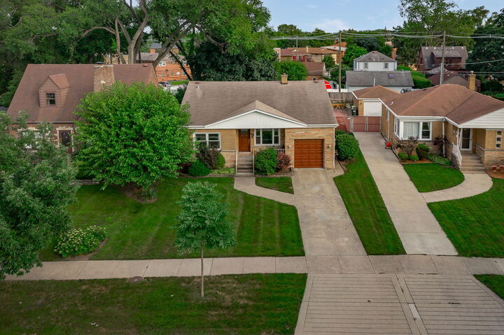 Property Photo:  503 Longcommon Road  IL 60546 