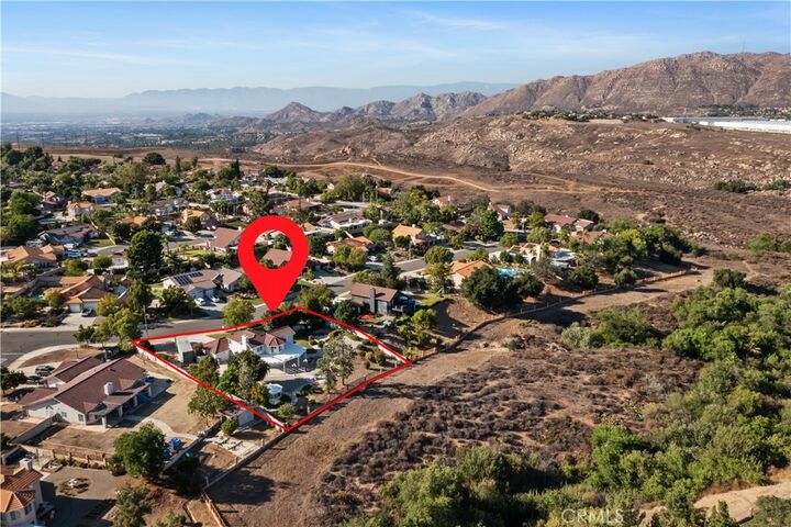 Property Photo: 646 Lakewood Drive CA 92506